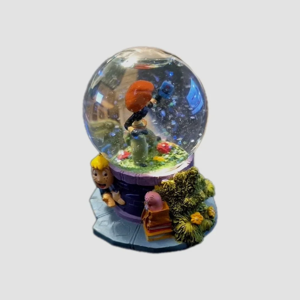 DISNEY KIM POSSIBLE MINI SNOW‎ GLOBE--RARE